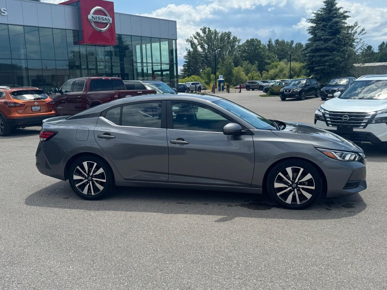 2022 Nissan Sentra SV CVT Photo