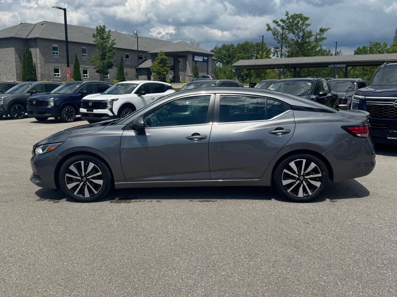 2022 Nissan Sentra SV CVT Photo