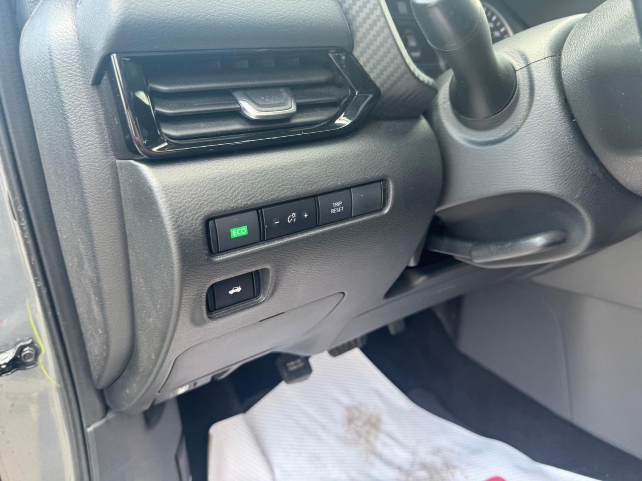 2022 Nissan Sentra SV CVT Photo