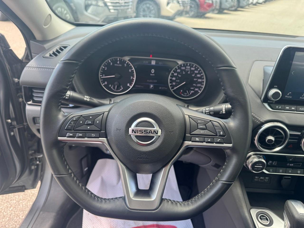 2022 Nissan Sentra SV CVT Photo