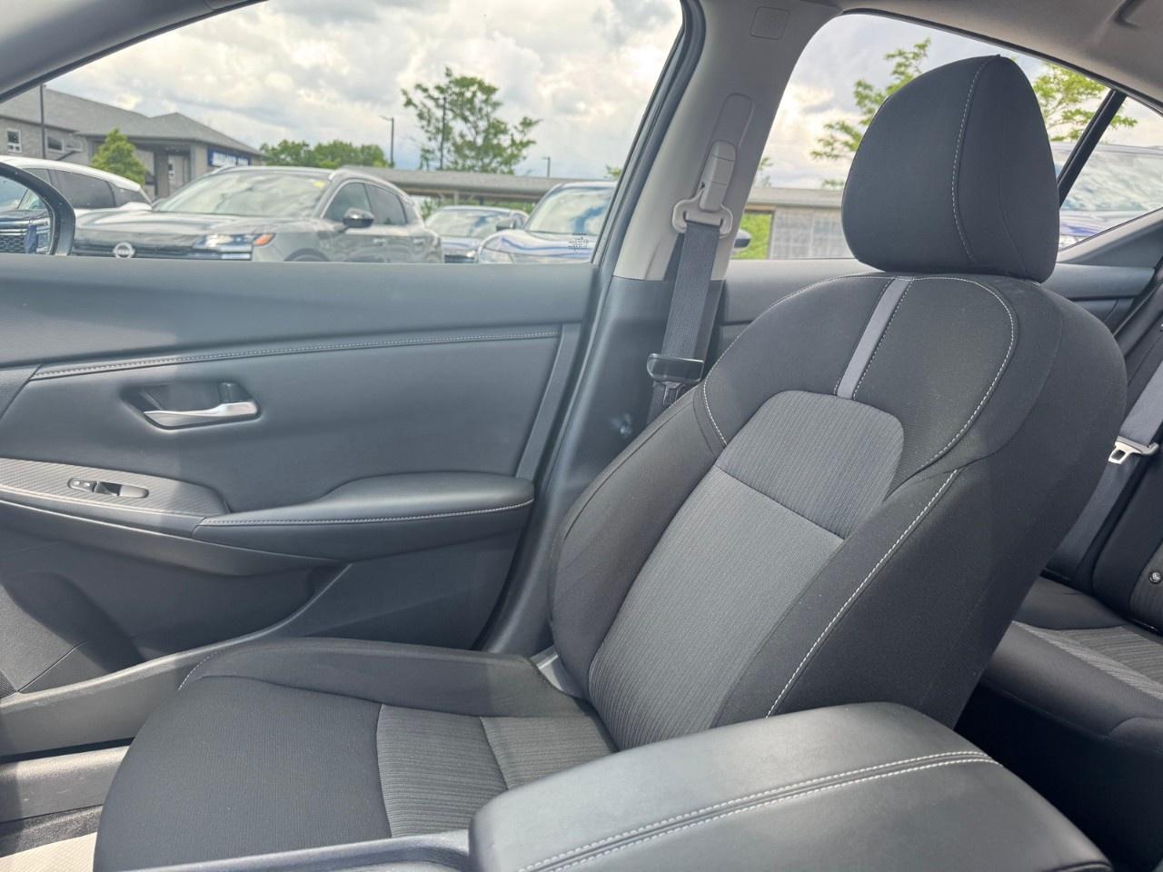 2022 Nissan Sentra SV CVT Photo