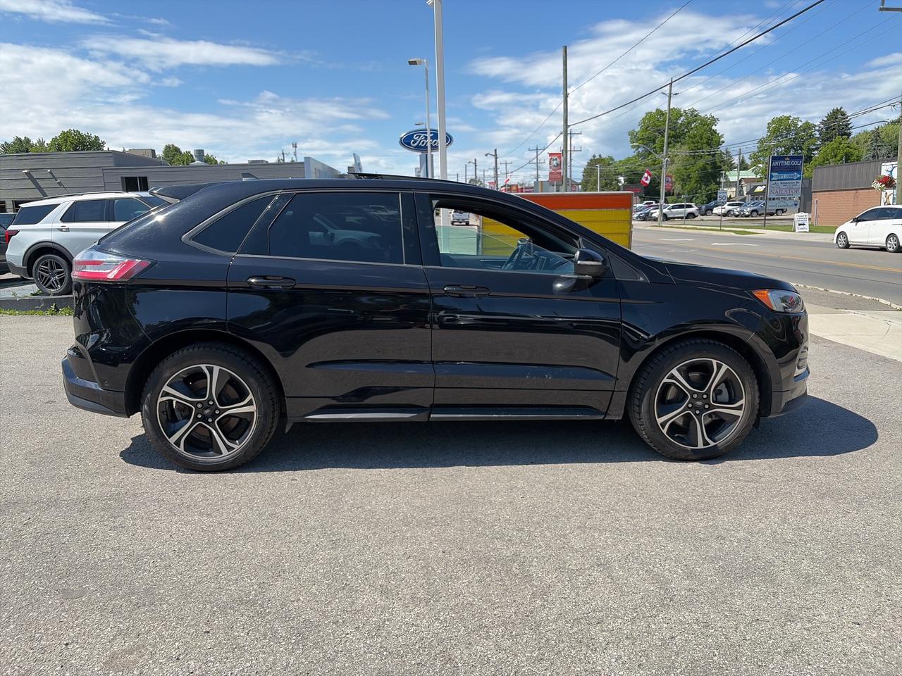 2022 Ford Edge ST AWD Photo3