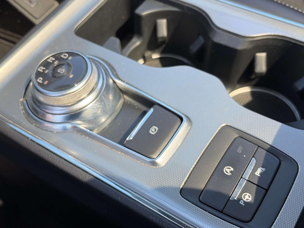 2022 Ford Edge ST AWD Photo