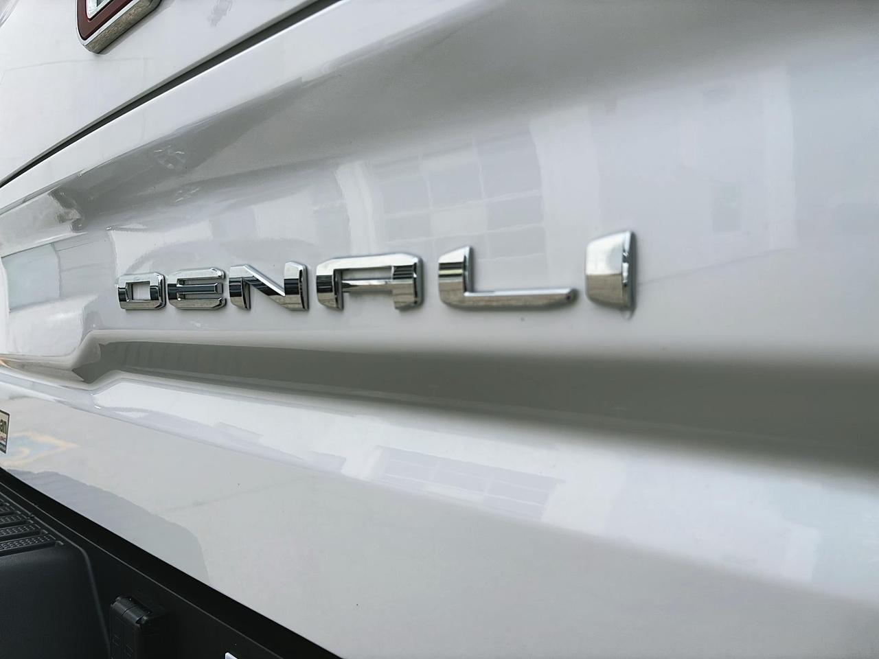 2024 GMC Sierra 1500 Denali Photo