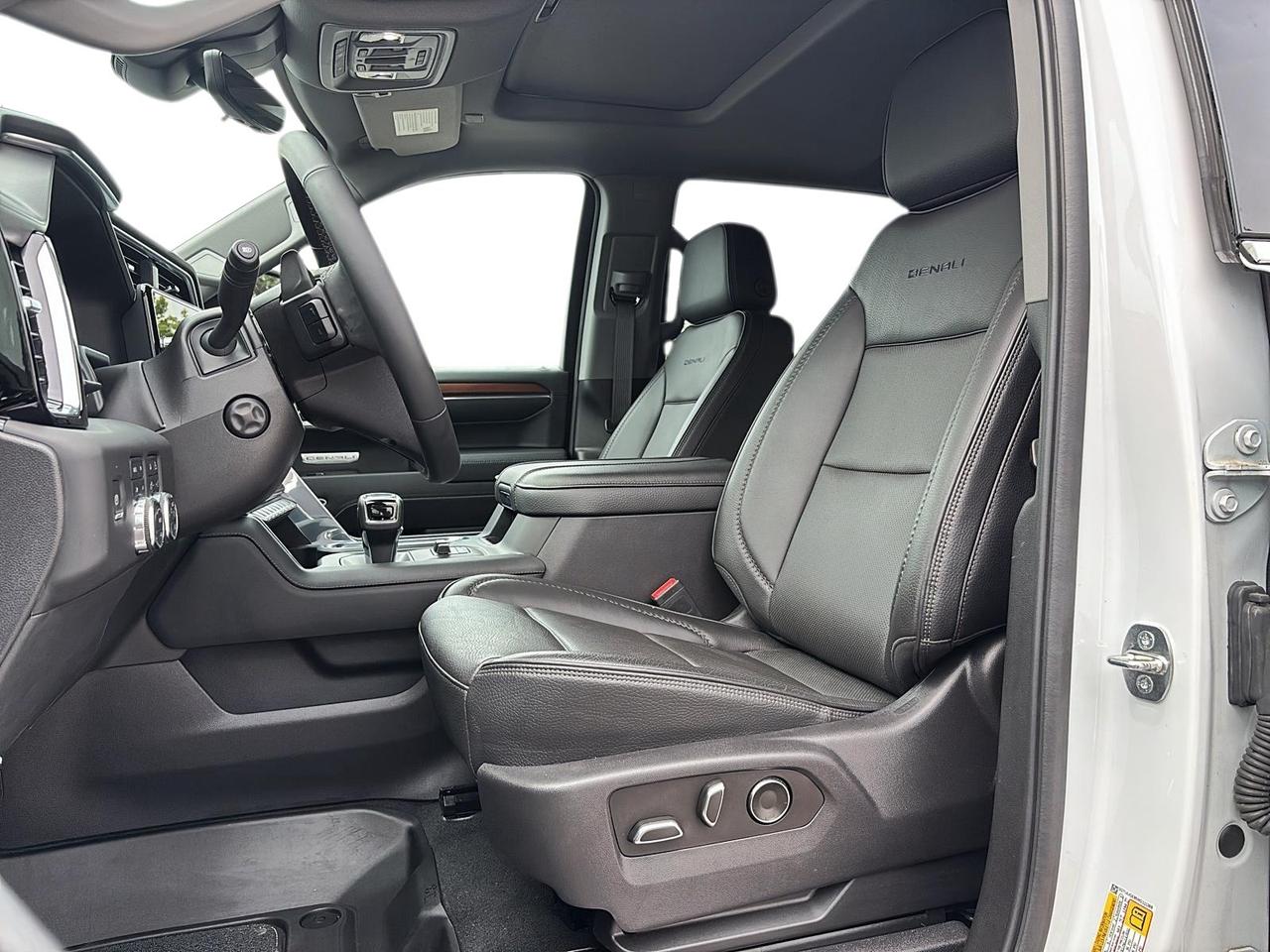 2024 GMC Sierra 1500 Denali Photo