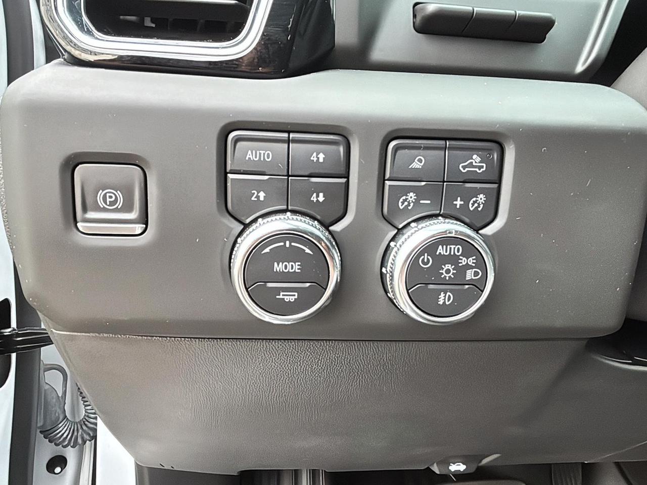 2024 GMC Sierra 1500 Denali Photo