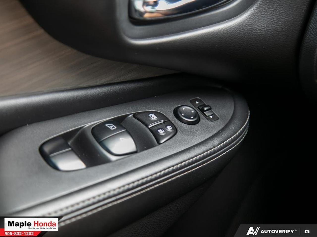2017 Nissan Murano Sunroof | Heated Seats | AWD | Clean Carfax!! Photo