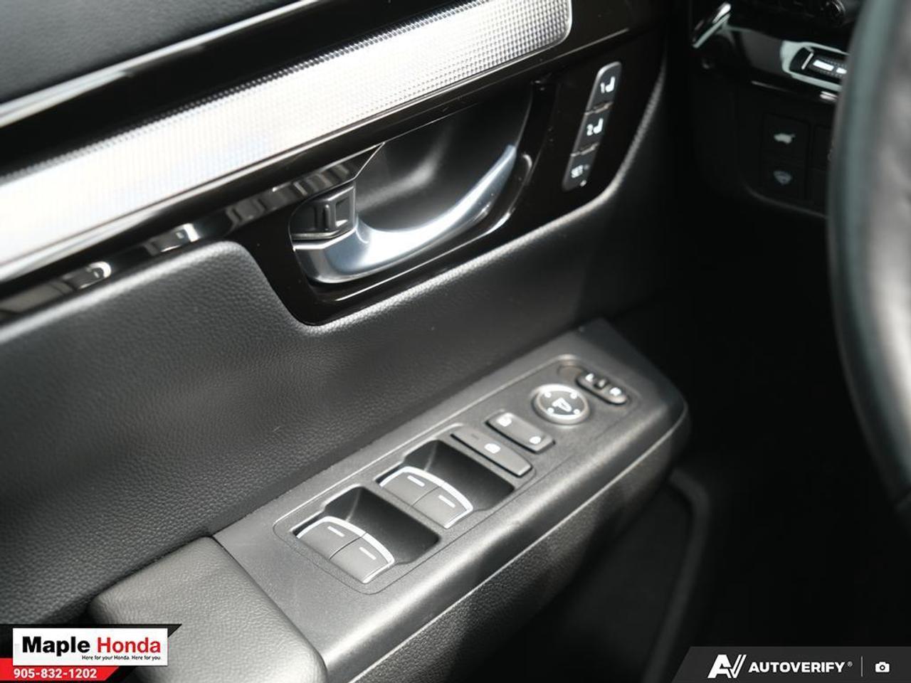2025 Honda CR-V Hybrid Leather Seats| Navigation| Heated Seats| Sunroof| Photo