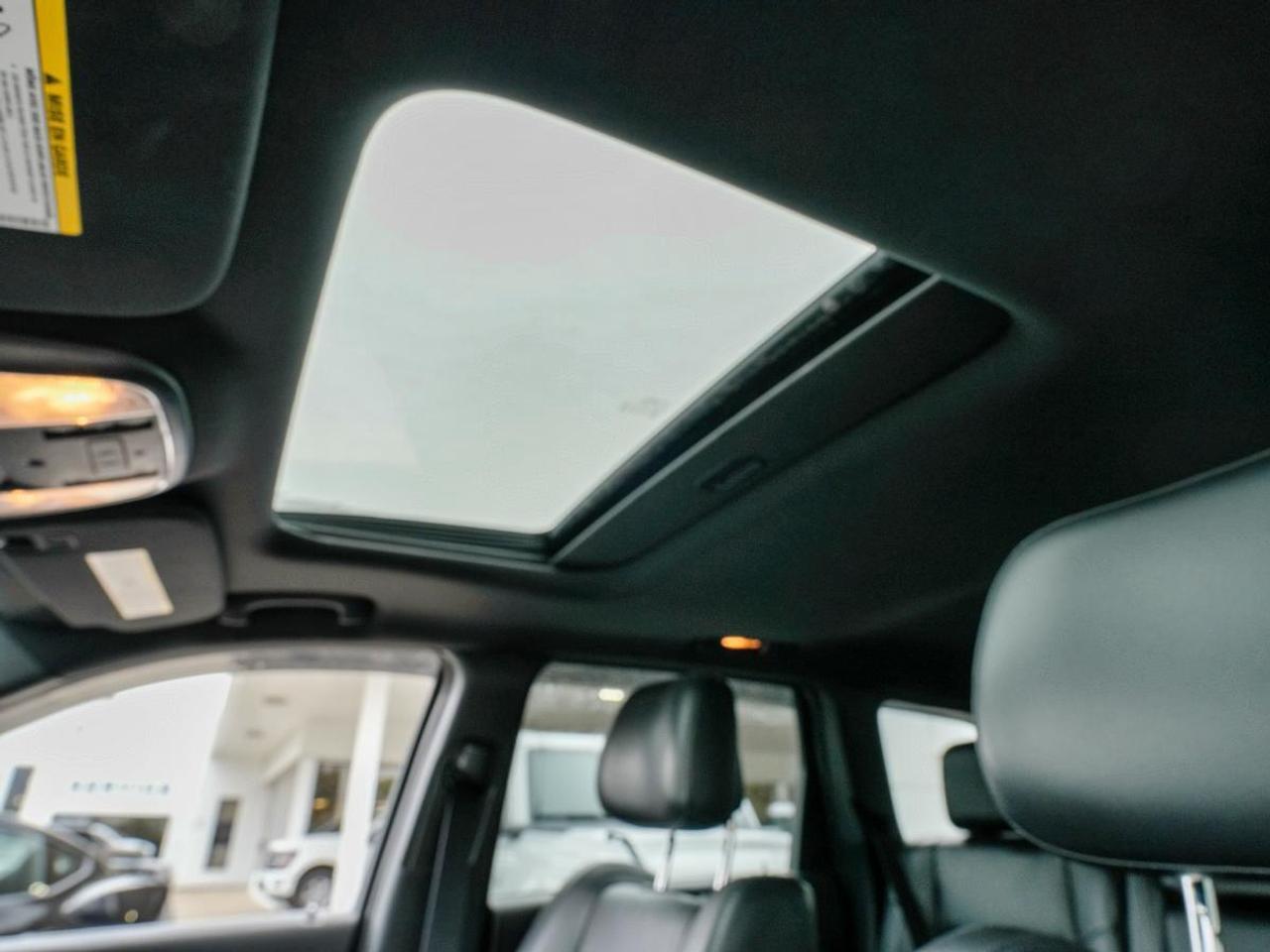 2014 Jeep Grand Cherokee 4WD 4dr Laredo | SUN ROOF | LEATHER Photo