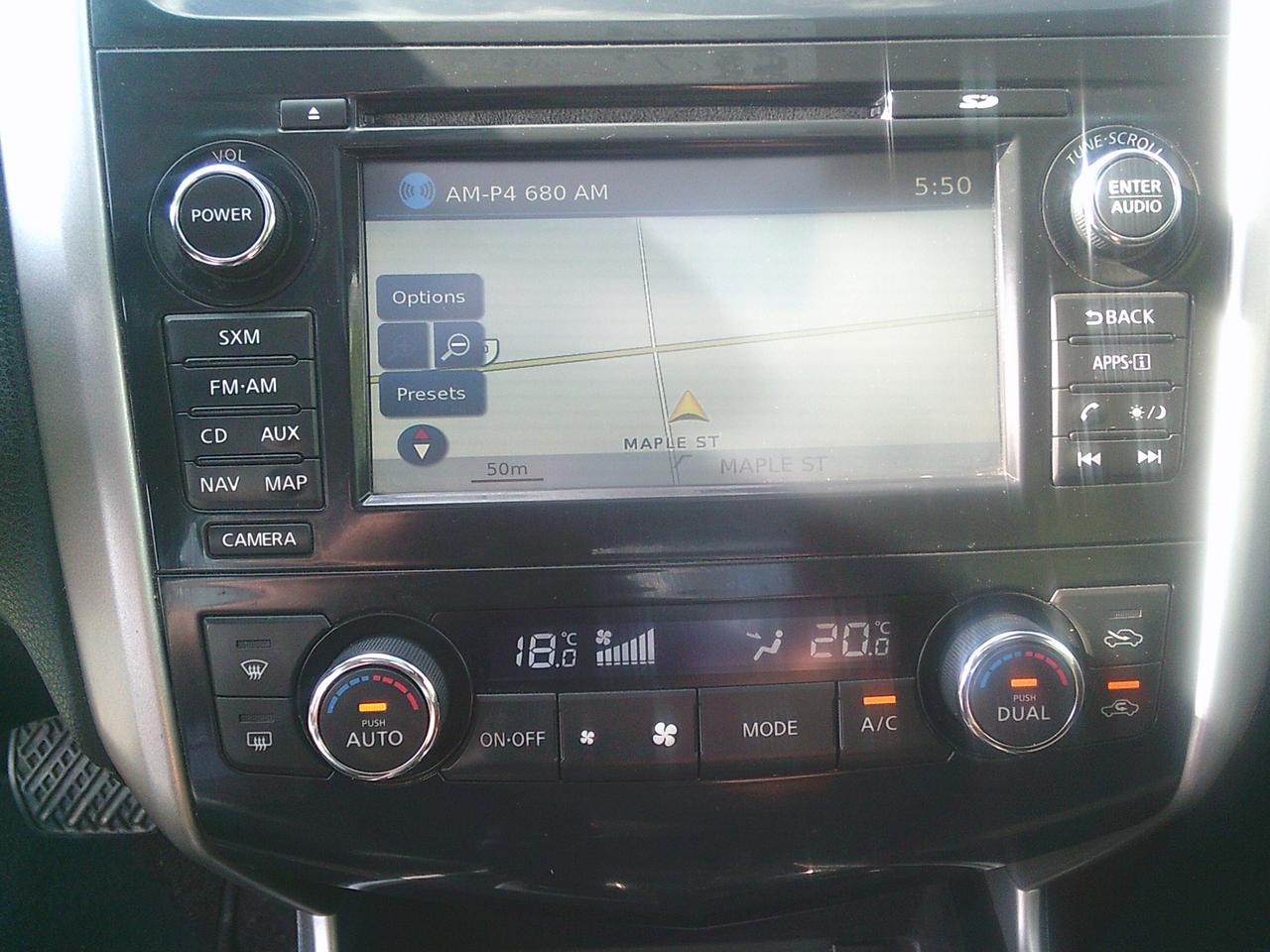 2015 Nissan Altima 4dr Sdn I4 CVT 2.5 SV Photo