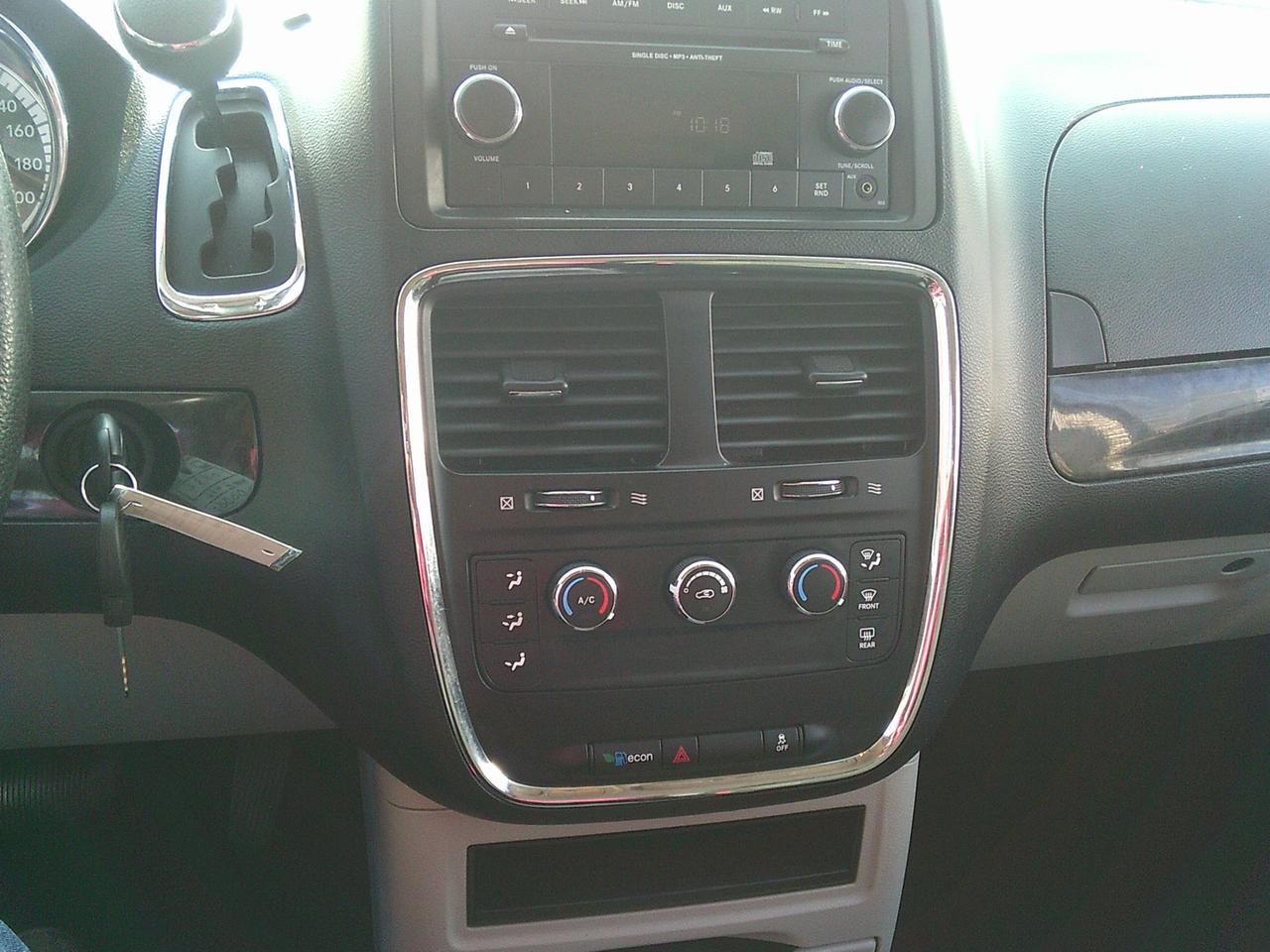 2016 Dodge Grand Caravan 4dr Wgn SXT Photo