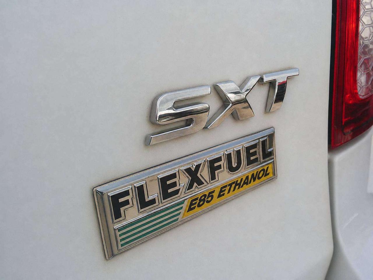 2016 Dodge Grand Caravan SXT Photo
