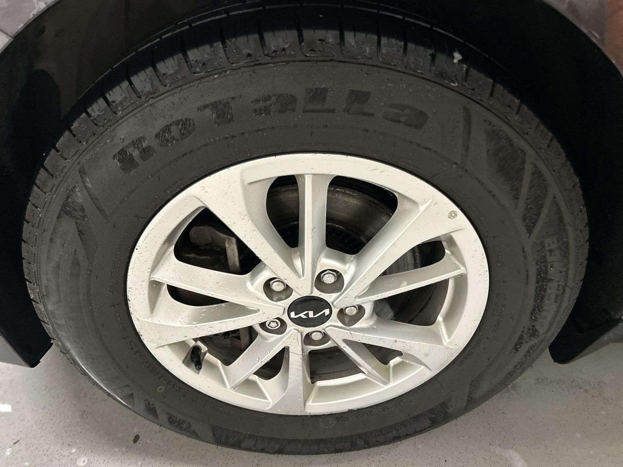 2022 Kia Carnival 7-PASS |CARPLAY |ALLOYS |LANE KEEP |REAR CAM | A/C Photo3