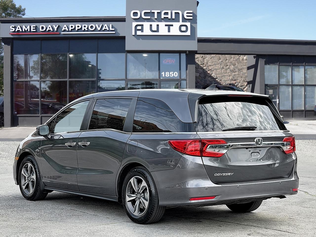 2018 Honda Odyssey EX-L RES Auto Photo3