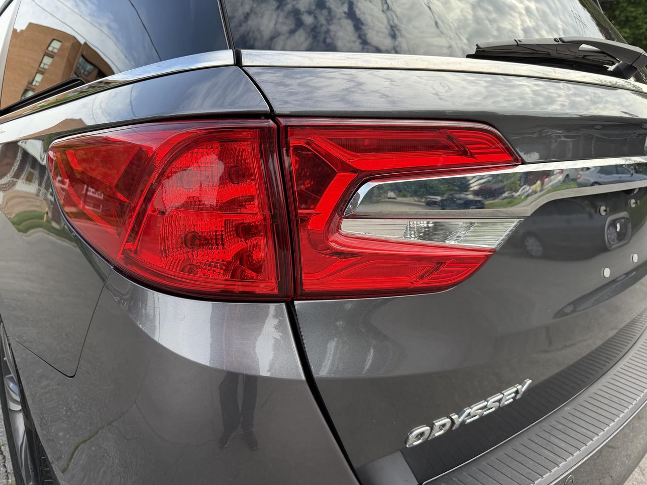 2018 Honda Odyssey EX-L RES Auto Photo