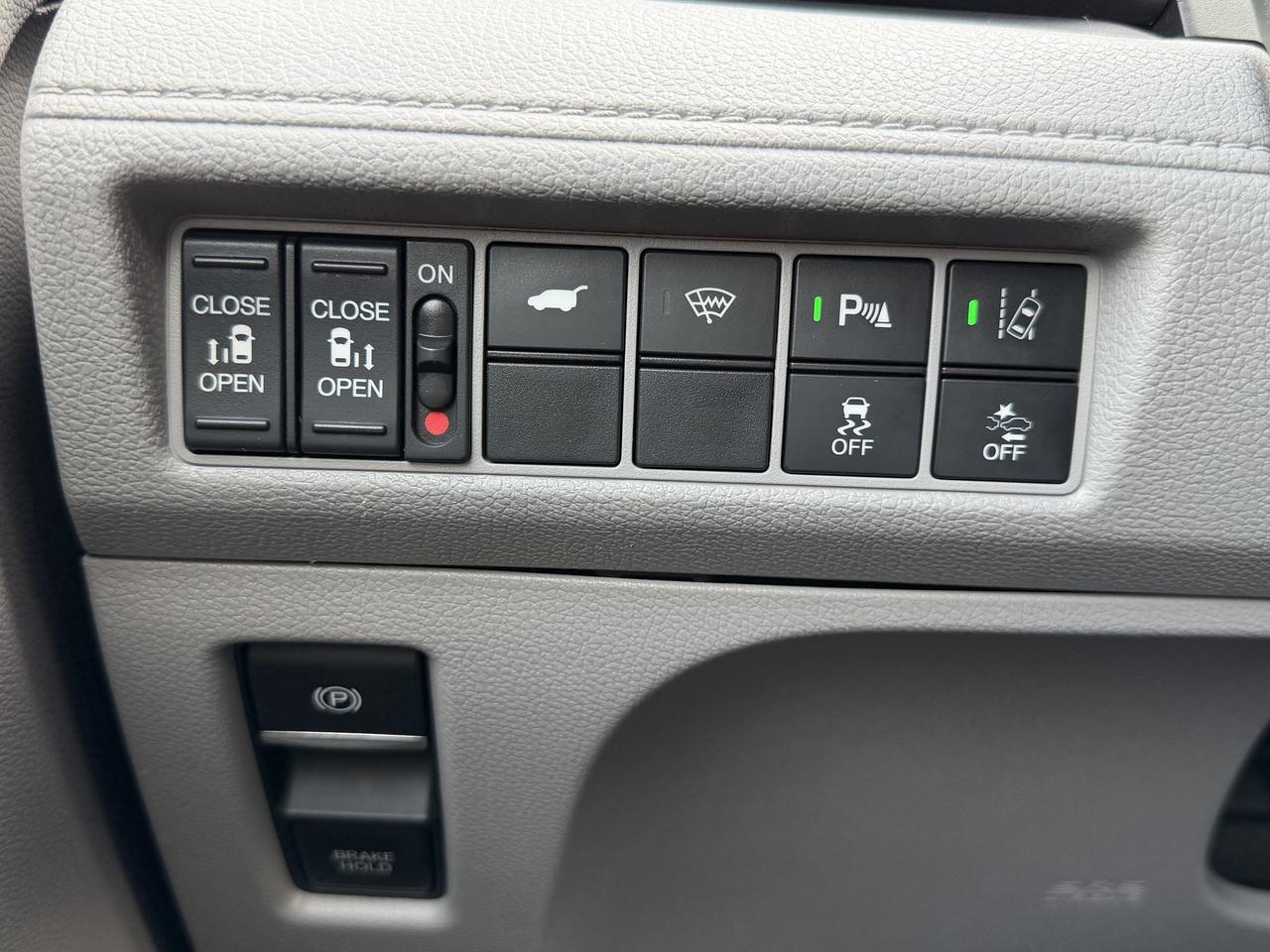 2018 Honda Odyssey EX-L RES Auto Photo
