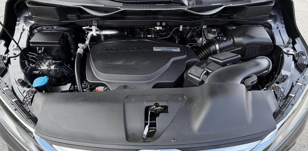 2018 Honda Odyssey EX-L RES Auto Photo