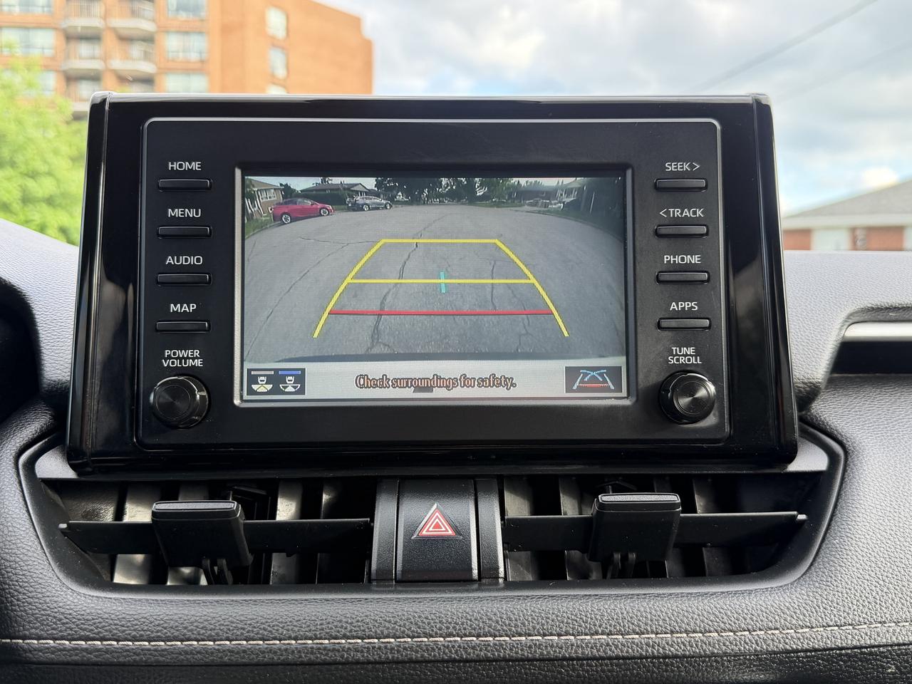 2020 Toyota RAV4 LE FWD Photo
