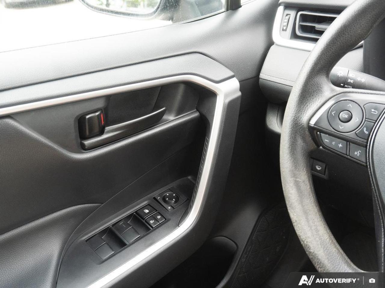 2022 Toyota RAV4  Photo