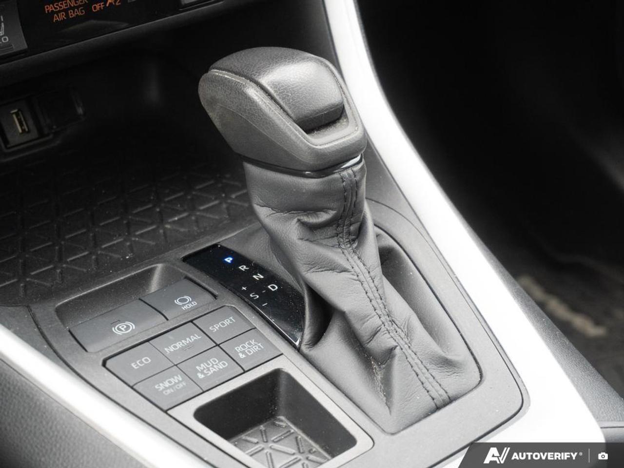 2022 Toyota RAV4  Photo