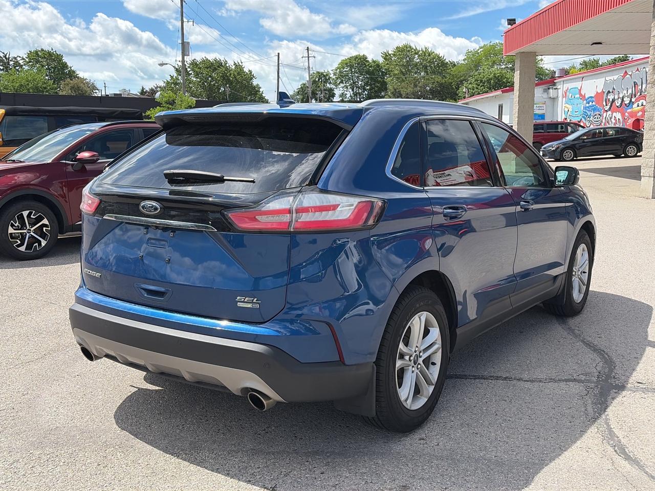 2020 Ford Edge SEL, CLEAN CARFAX, HEATED LEATHER, REMOTE START! Photo