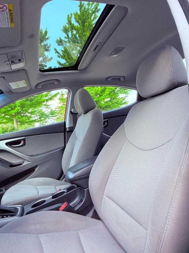 2014 Hyundai Elantra 4dr Automatic.1.8 l Photo