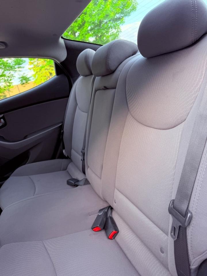 2014 Hyundai Elantra 4dr Automatic.1.8 l Photo