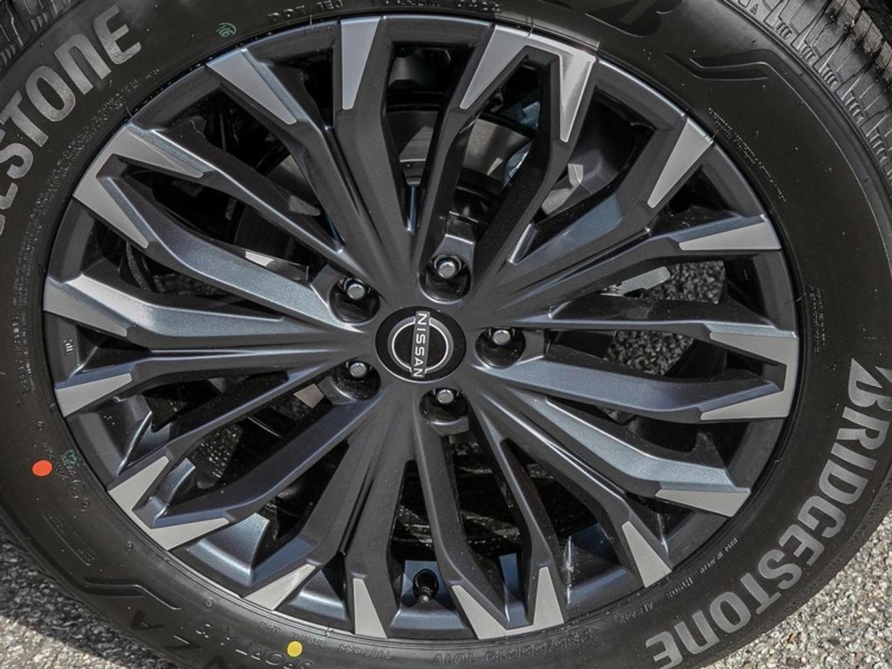 2026 Nissan Rogue Platinum  - Leather Seats Photo