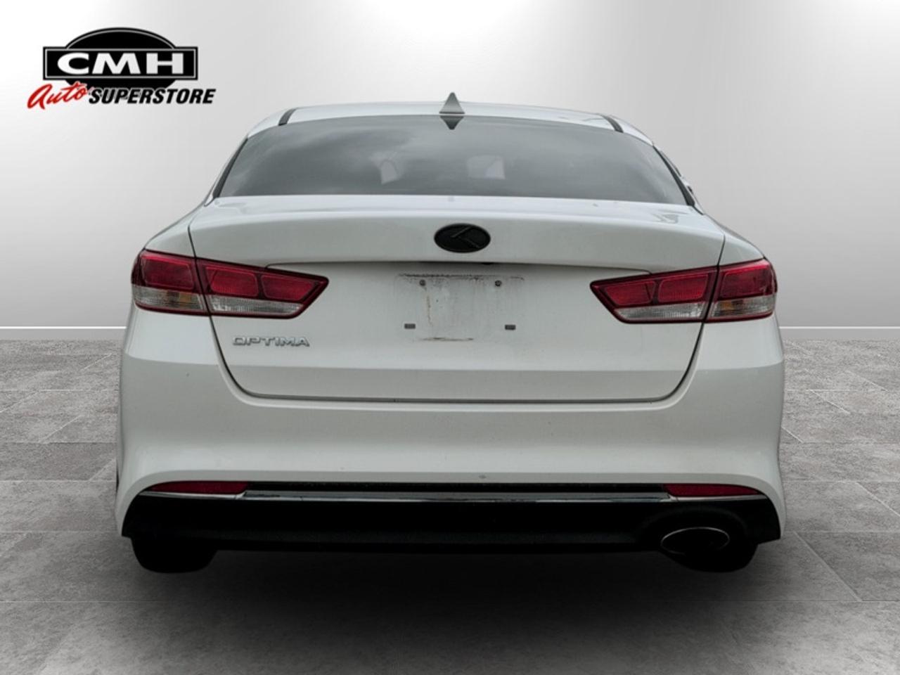 2018 Kia Optima LX + Photo