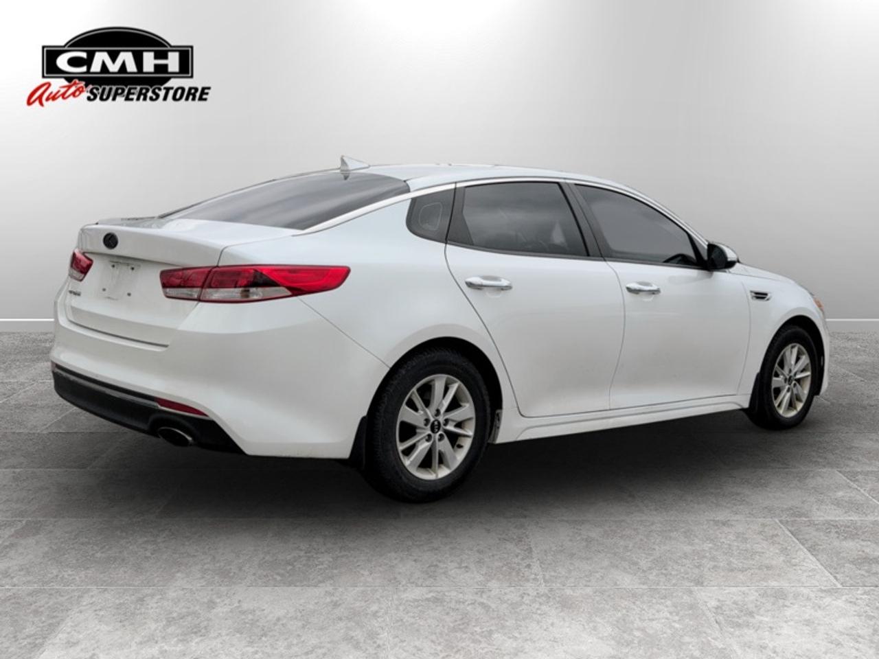 2018 Kia Optima LX + Photo