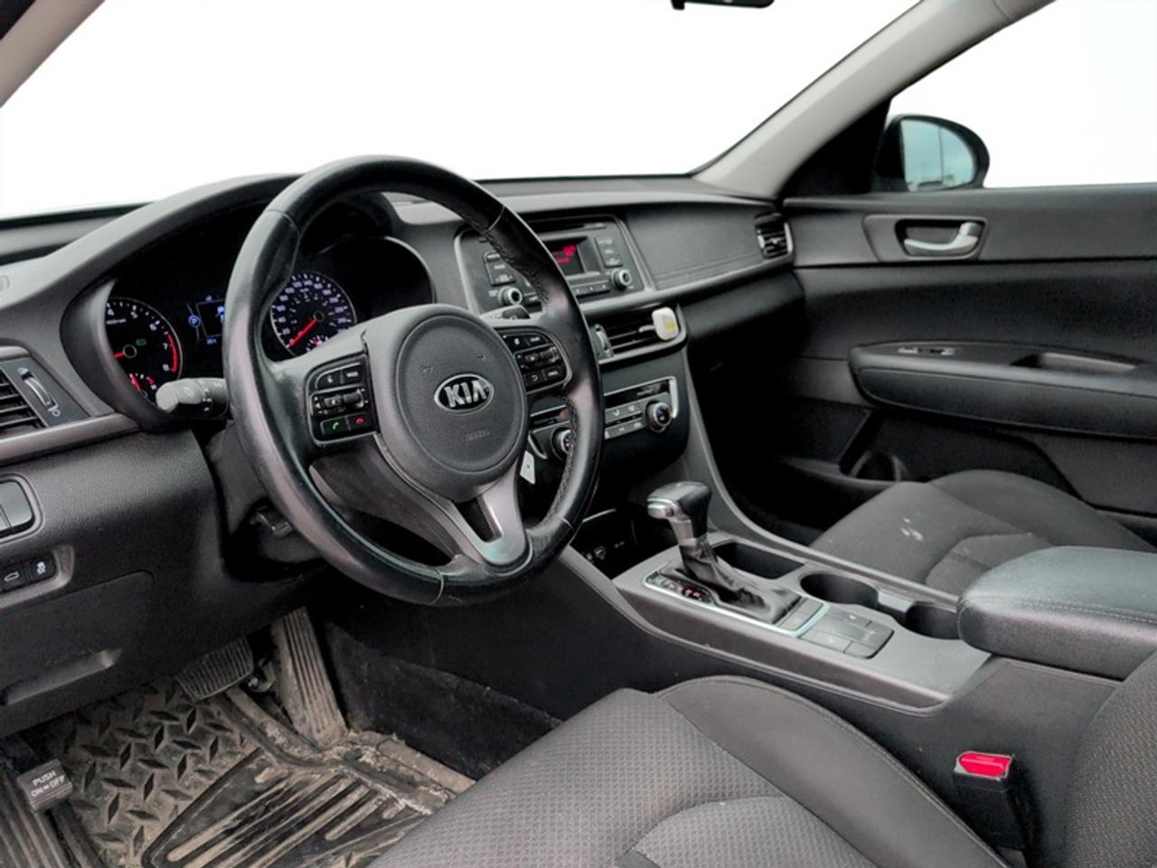 2018 Kia Optima LX + Photo