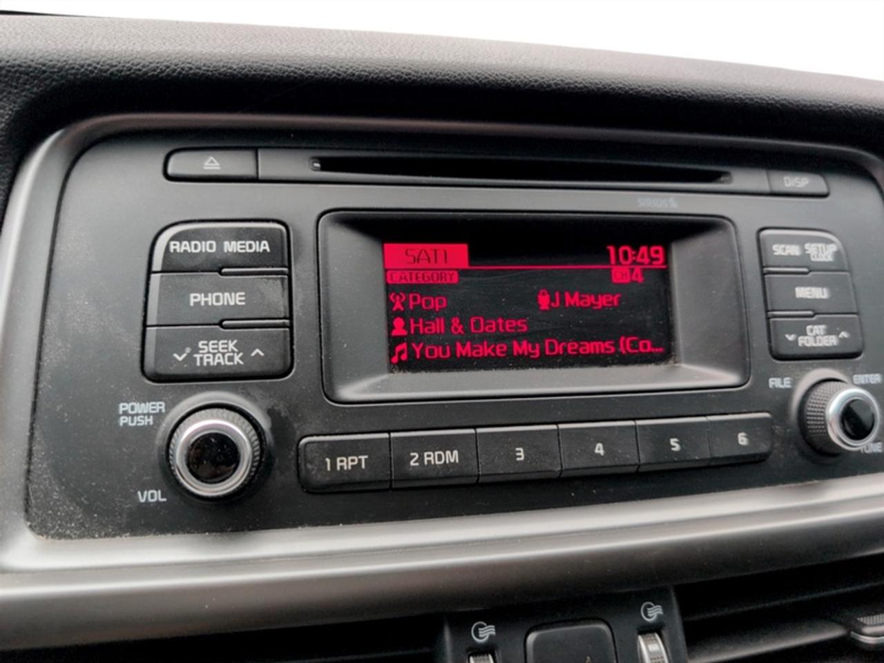 2018 Kia Optima LX + Photo
