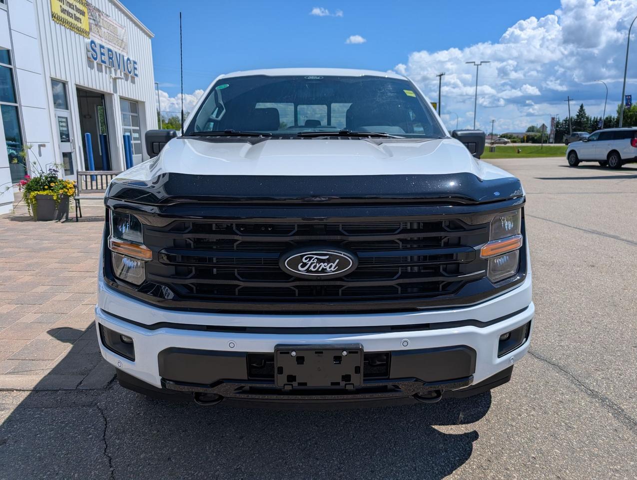 2026 Ford F-150 XLT Photo2