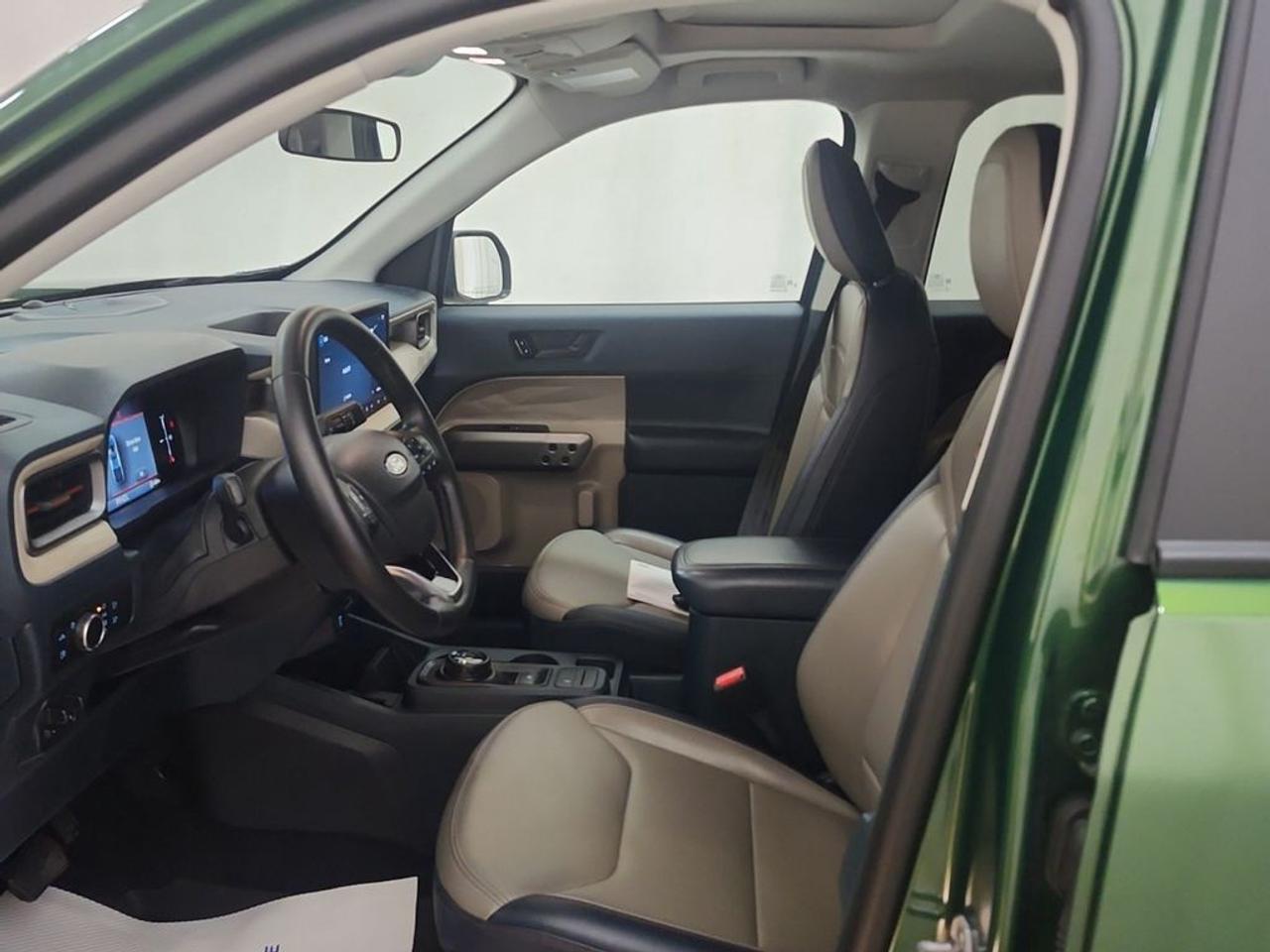 2025 Ford Maverick Lariat Photo4