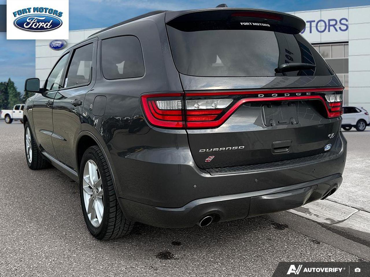 2025 Dodge Durango R/T Photo3