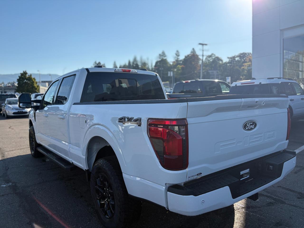 2026 Ford F-150 XLT Photo2
