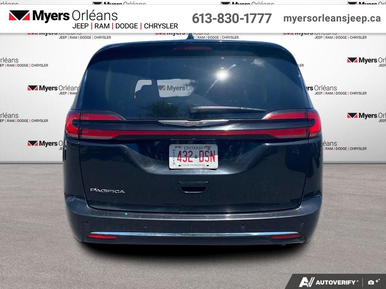 2023 Chrysler Pacifica Touring L   - Apple CarPlay Photo