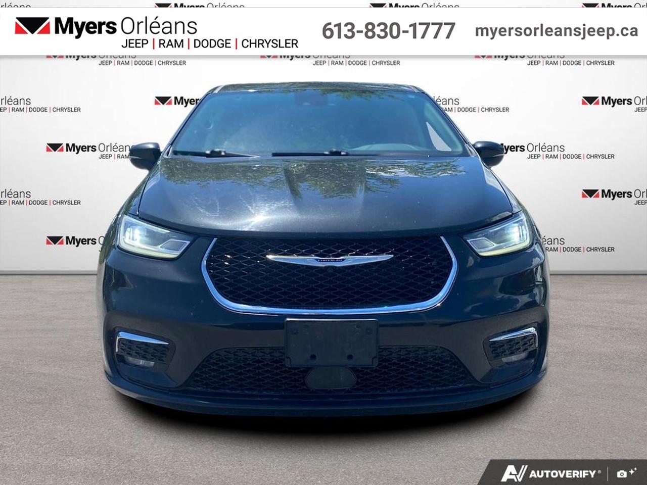 2023 Chrysler Pacifica Touring L   - Apple CarPlay Photo