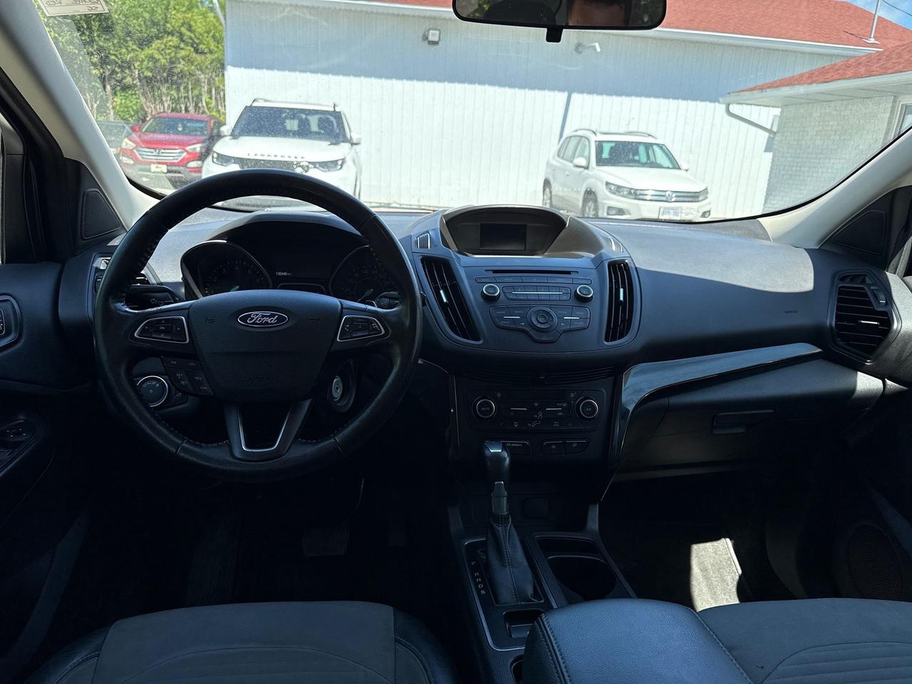 2018 Ford Escape SE W/ECOBOOST - 19 ALLOY WHEELS - HEATED SEATS - CRUISE/CLIMATE CONTROL Photo