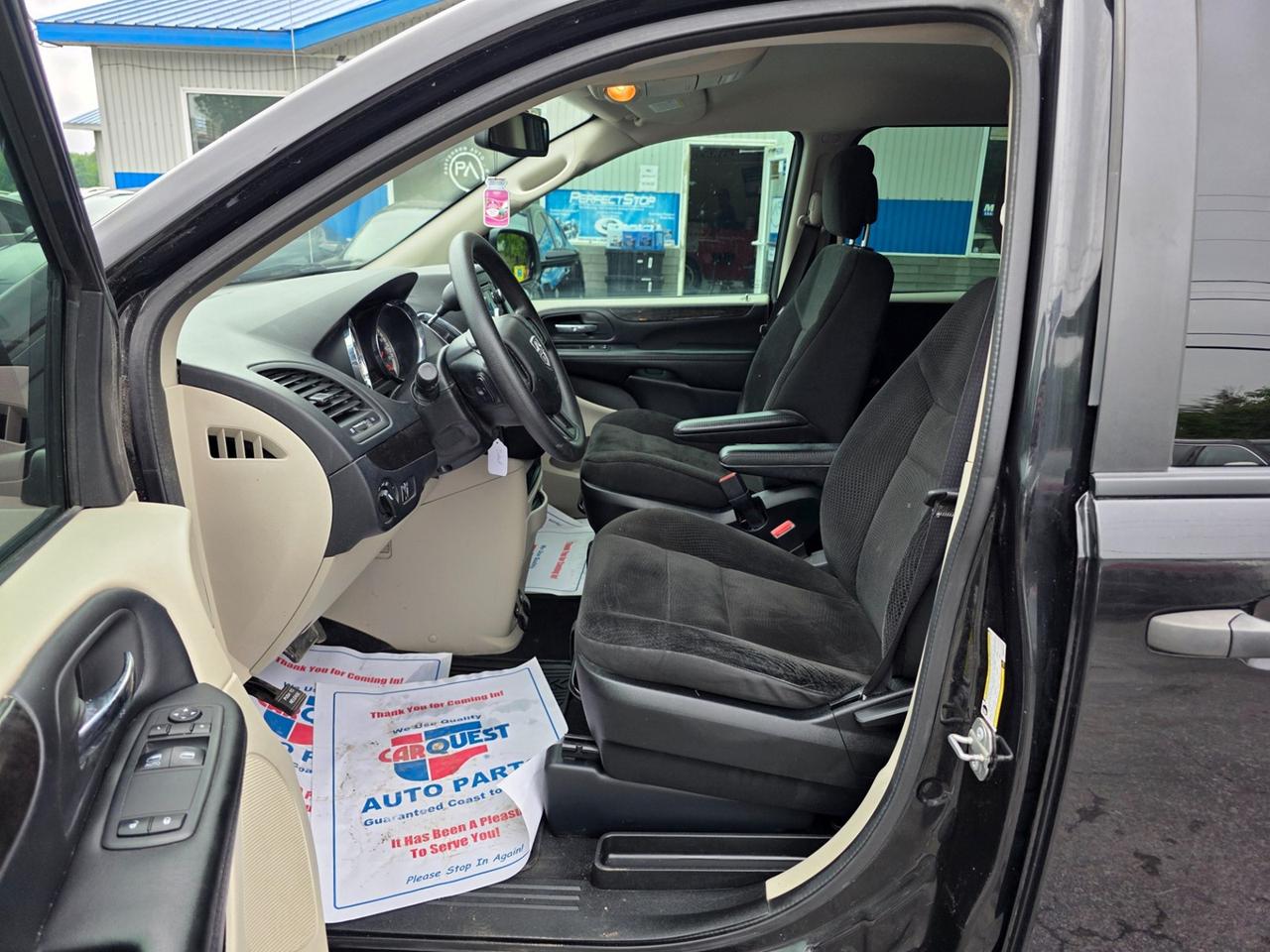 2019 Dodge Grand Caravan SE Photo