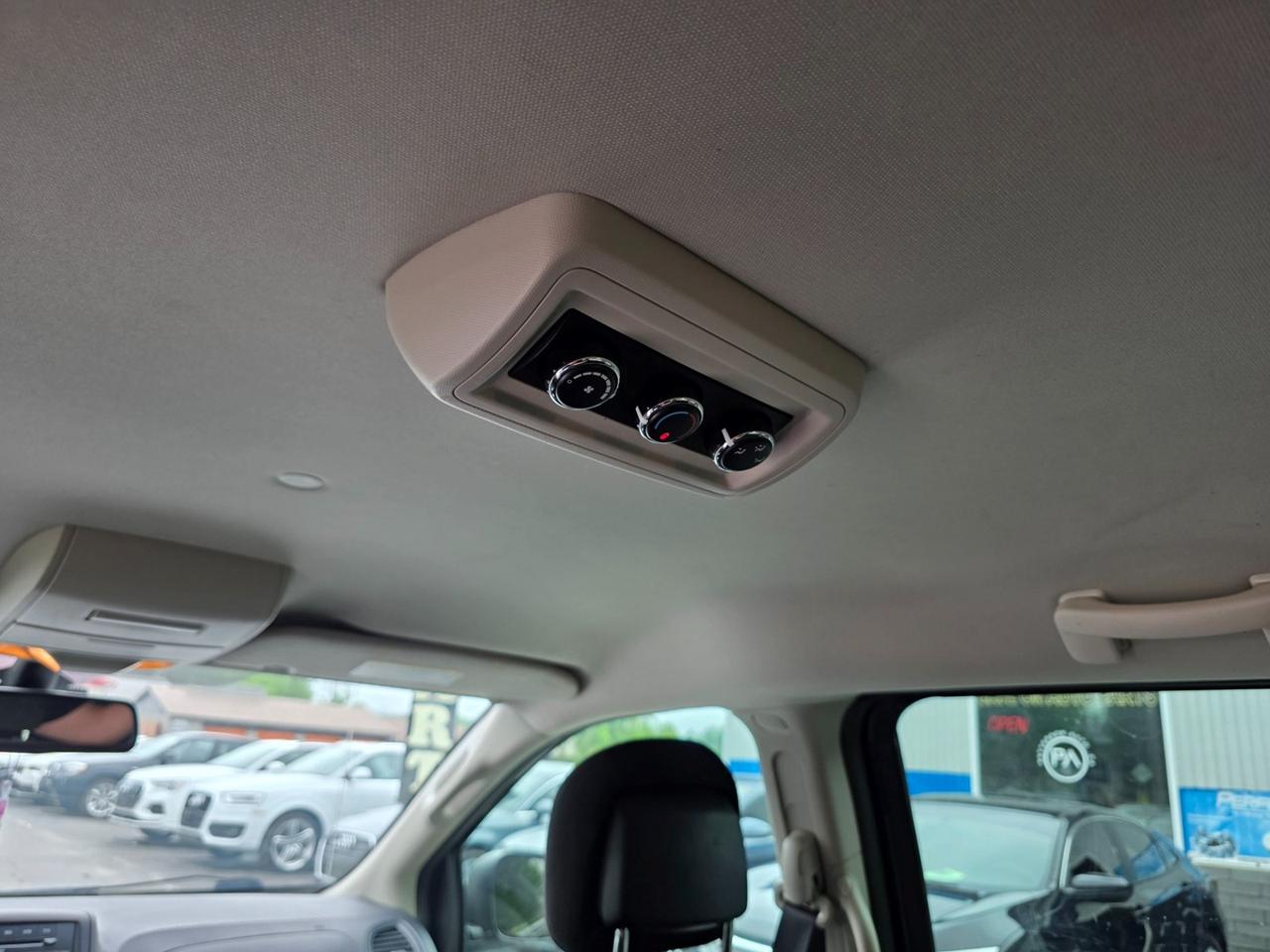 2019 Dodge Grand Caravan SE Photo