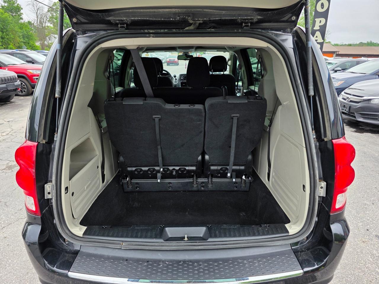 2019 Dodge Grand Caravan SE Photo