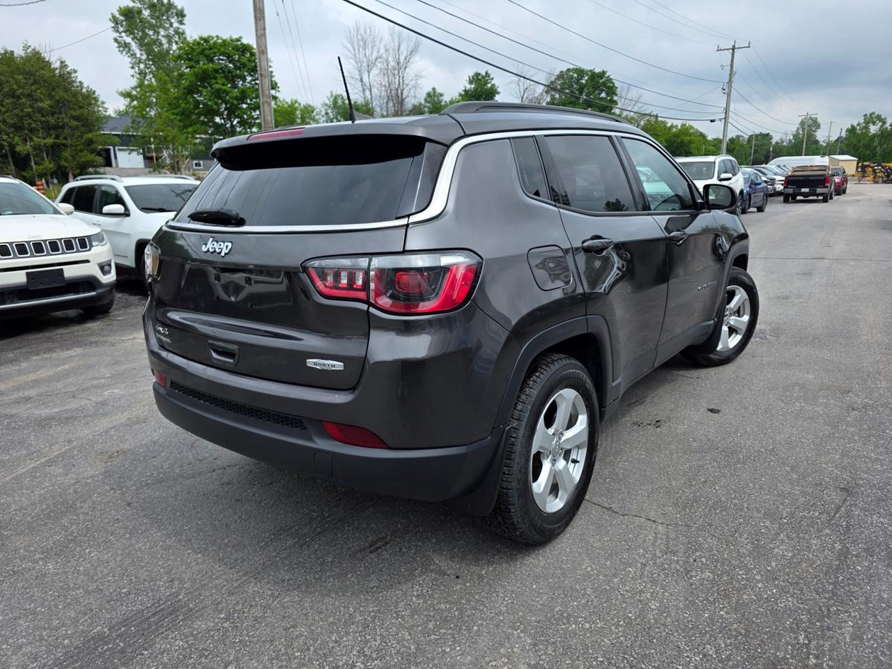 2018 Jeep Compass Latitude Photo3