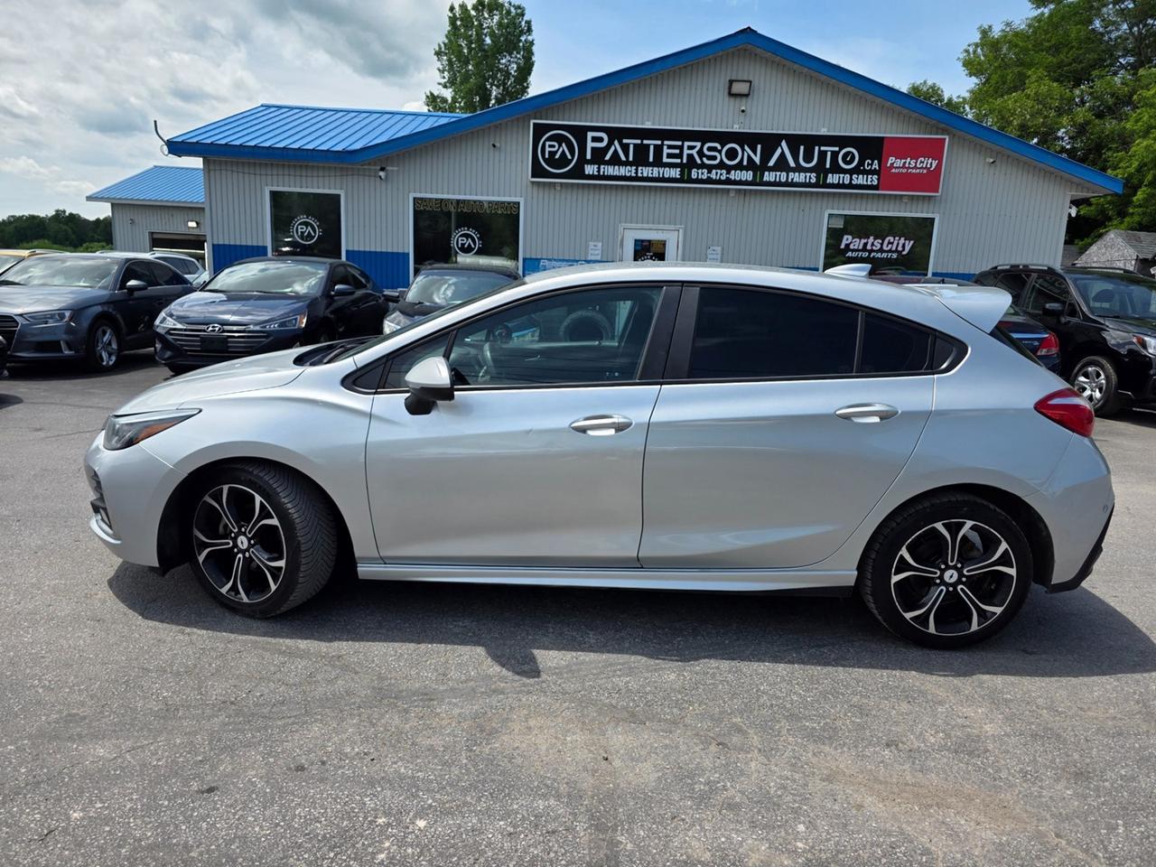 2019 Chevrolet Cruze LT Photo