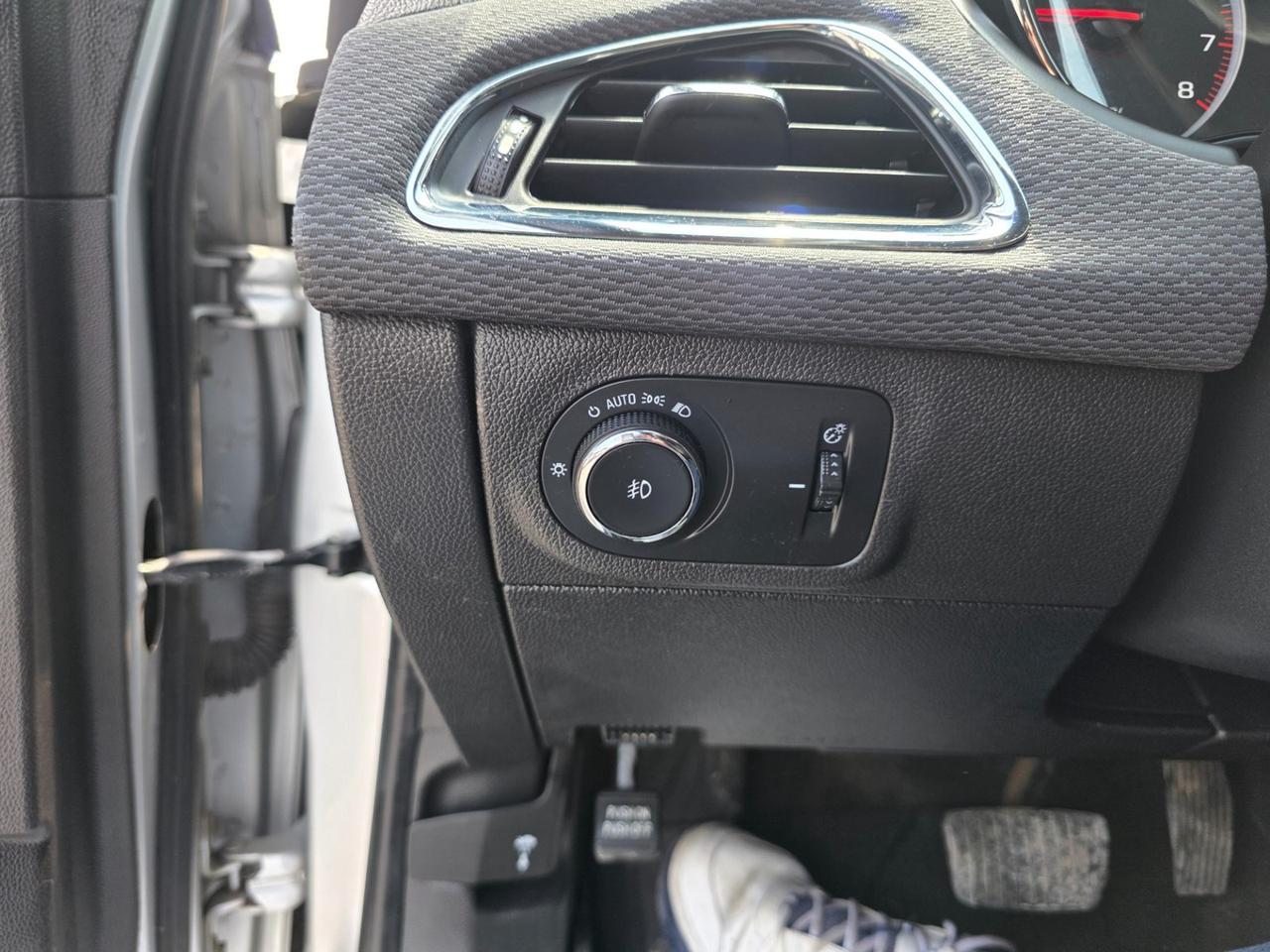 2019 Chevrolet Cruze LT Photo