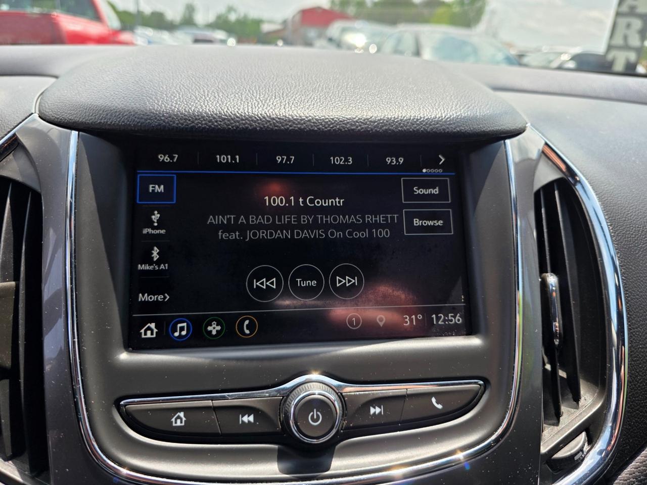 2019 Chevrolet Cruze LT Photo