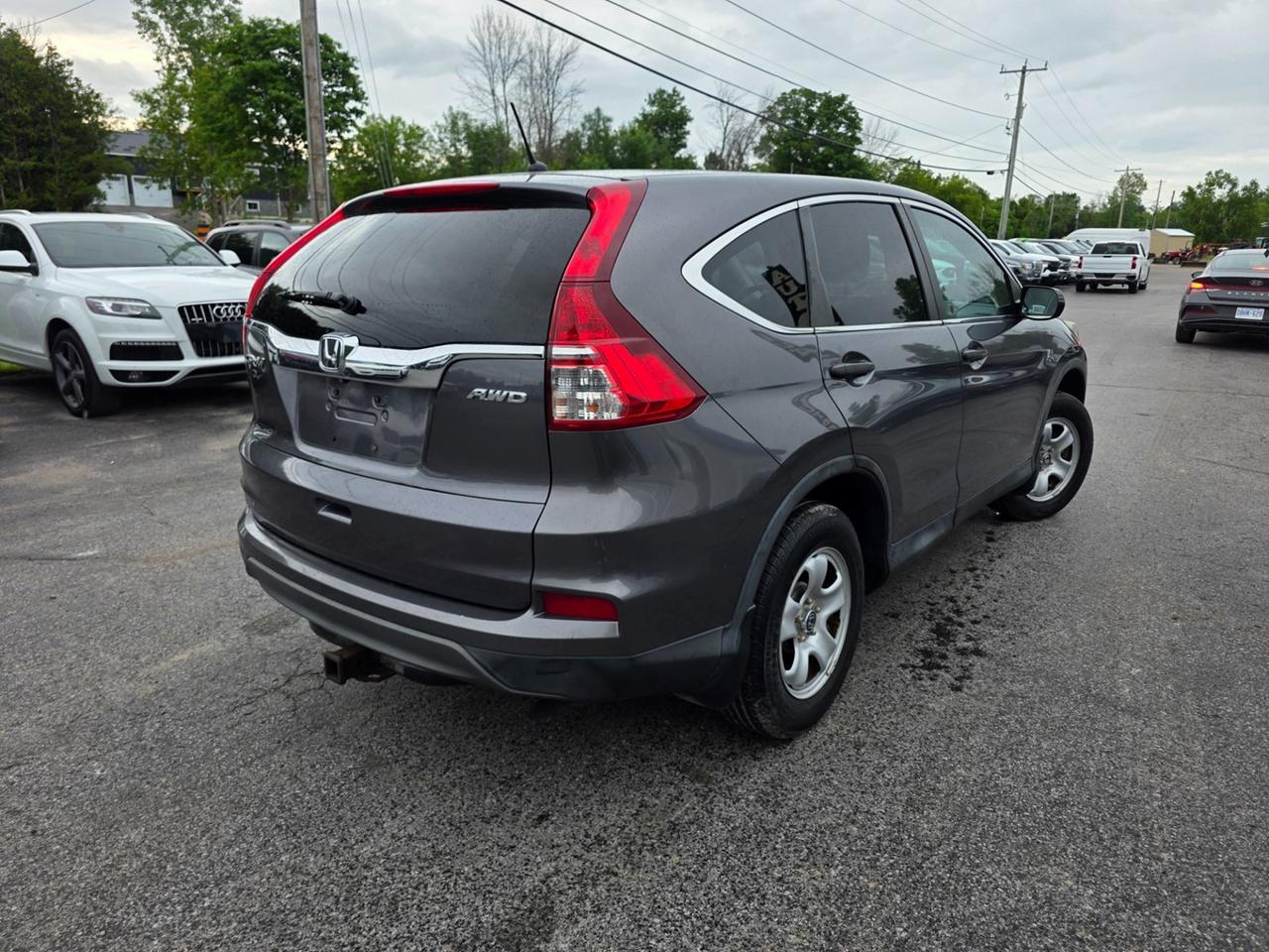 2015 Honda CR-V LX Photo