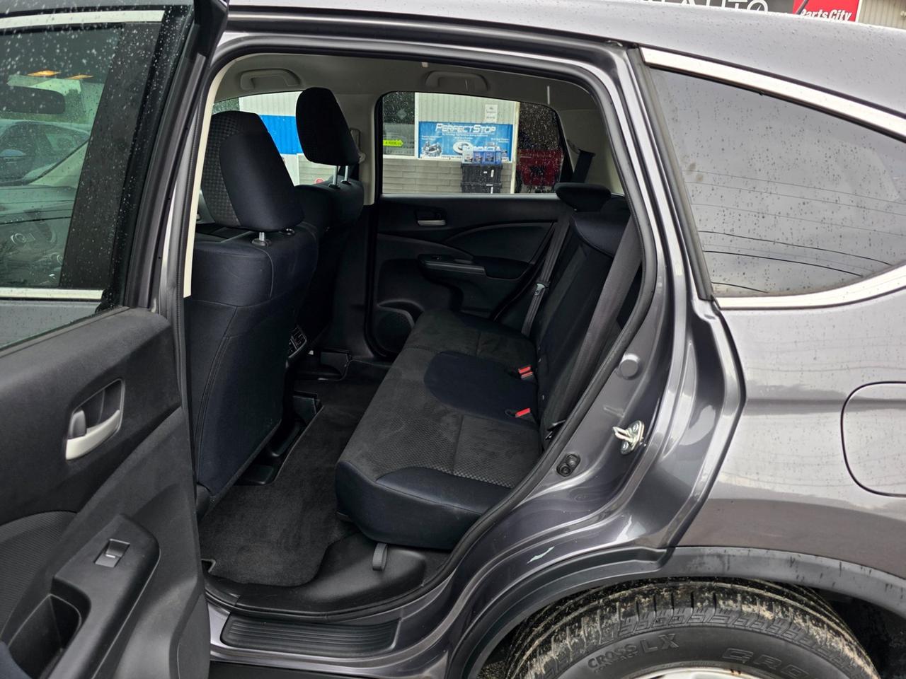 2015 Honda CR-V LX Photo