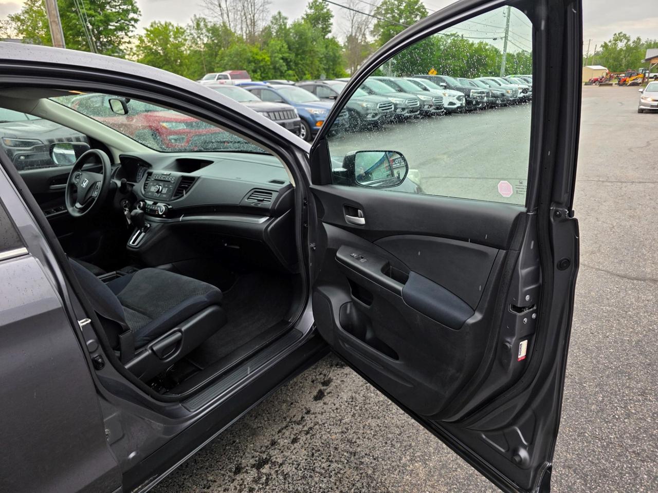 2015 Honda CR-V LX Photo