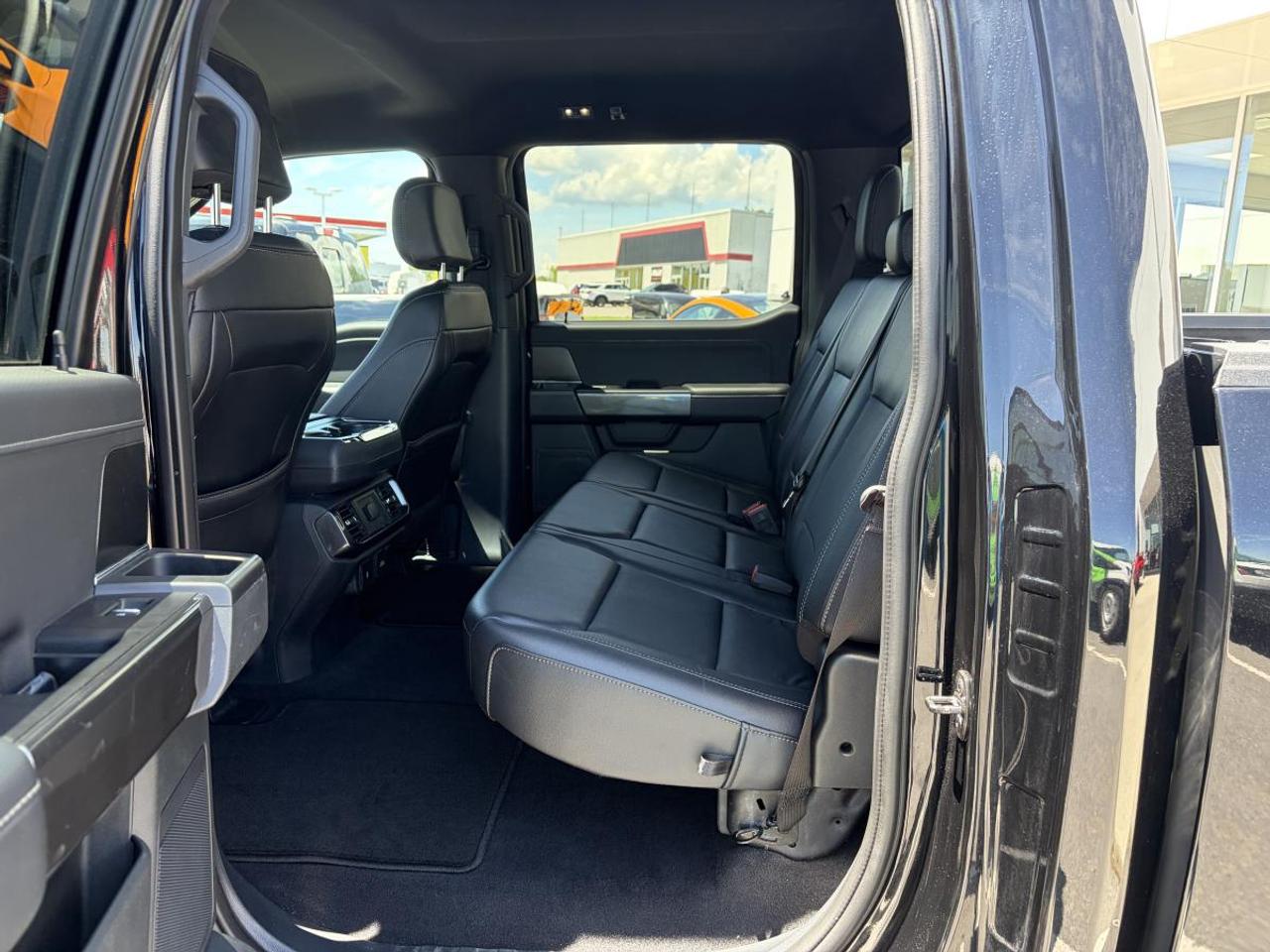 2023 Ford F-150 XLT Photo